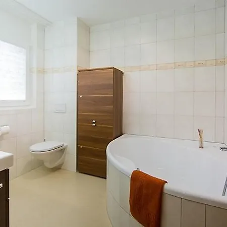 Sleeps 4 Wifi T082628 公寓 洛伊克巴德